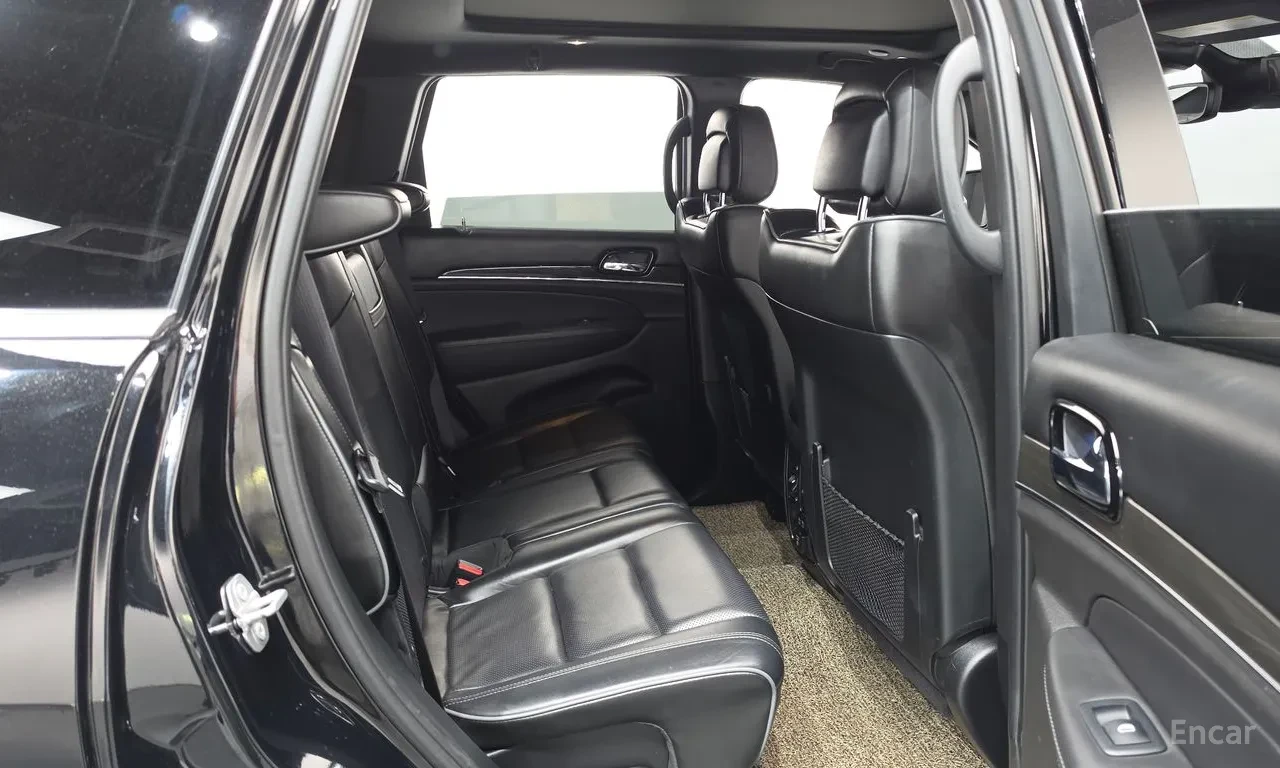 Jeep Grand cherokee 3.6 OVERLAND / ����� / DISTRONIC / PANO / FULL | Mobile.bg � ����������� 17