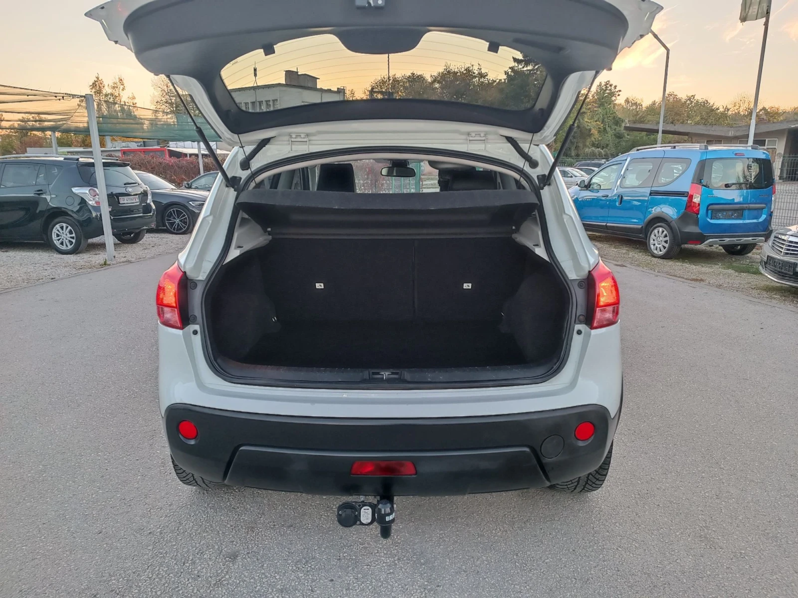 Nissan Qashqai 2.0i-141��-���������-�����-6��-NAVI | Mobile.bg � ����������� 5
