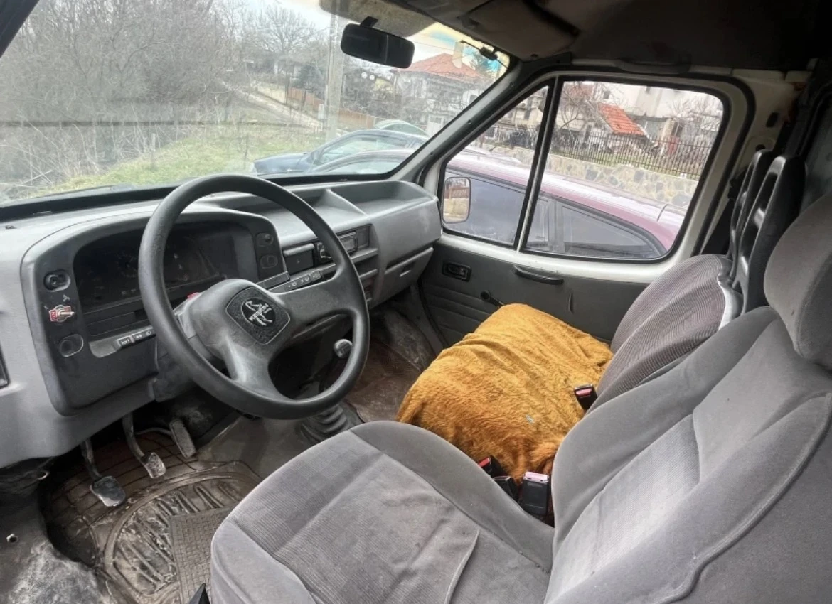 Ford Transit 100, снимка 6 - Бусове и автобуси - 56377618