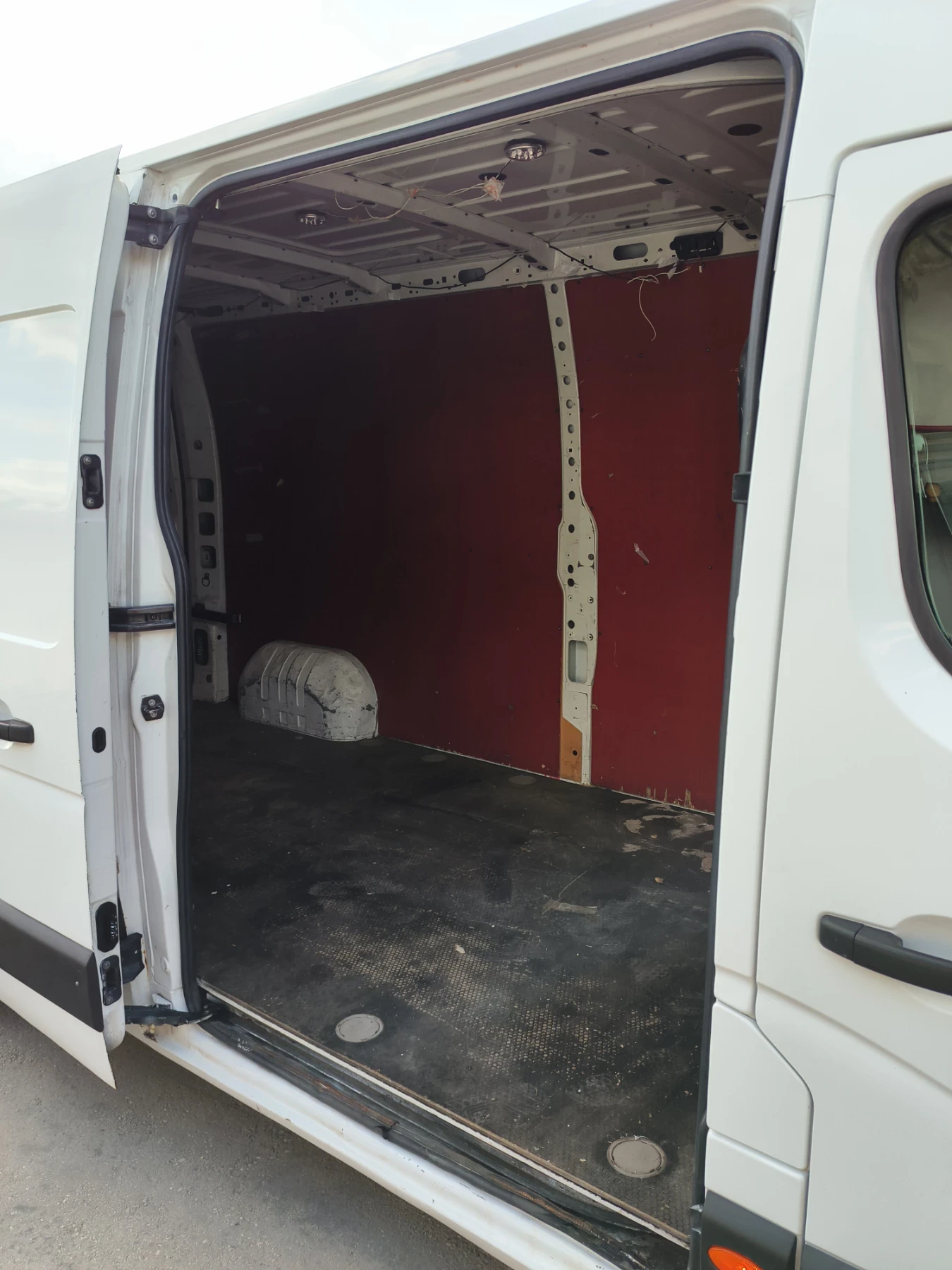 Renault Master 2.3, снимка 9 - Бусове и автобуси - 56313828