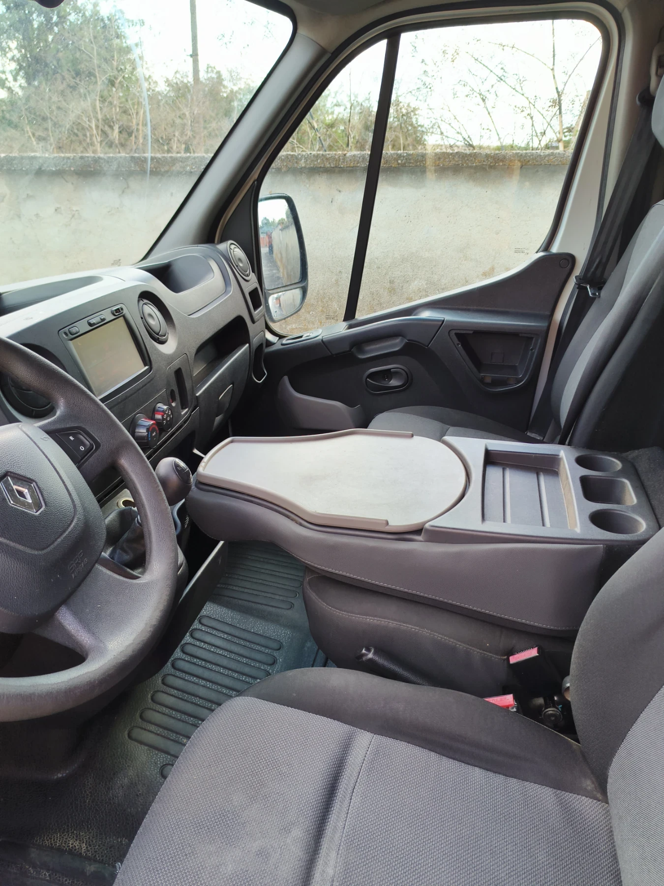 Renault Master 2.3, снимка 16 - Бусове и автобуси - 56313828