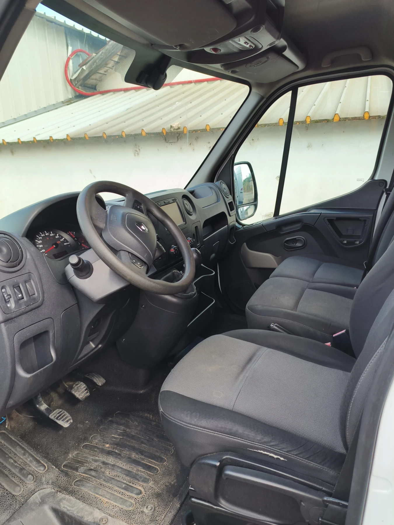 Renault Master 2.3, снимка 12 - Бусове и автобуси - 56313828