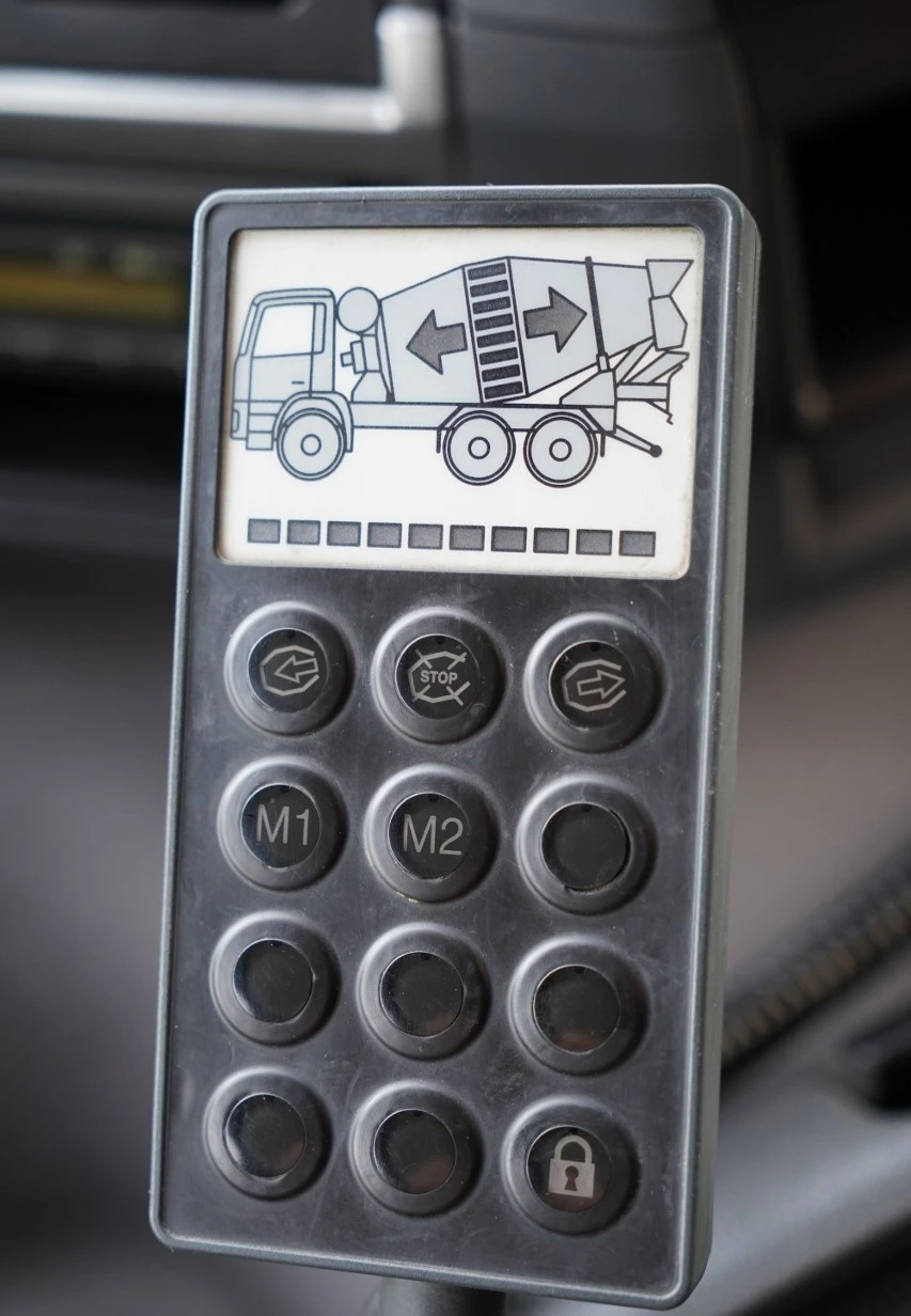 Volvo Fm FMX 410* ЛИЗИНГ* 8х4* LIEBHERR* 9m3* , снимка 9 - Камиони - 56261543