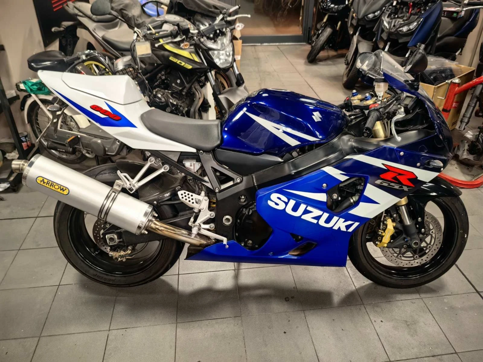 Suzuki Gsxr 600! УНИКАТ !!! ОЧАКВАН ВНОС ! - изображение 9