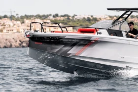   Axopar BRABUS Shadow 300 Cross Top 2023 | Mobile.bg    17