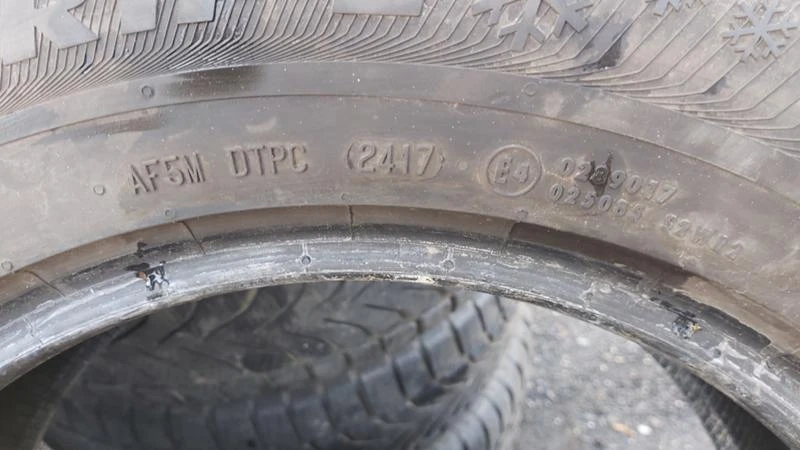 Гуми Зимни 215/65R16, снимка 6 - Гуми и джанти - 27504969