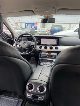 Mercedes-Benz E 200, снимка 7