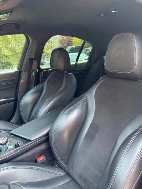 Alfa Romeo Giulia Quadrifoglio, АВТОКРЕДИТ, снимка 4
