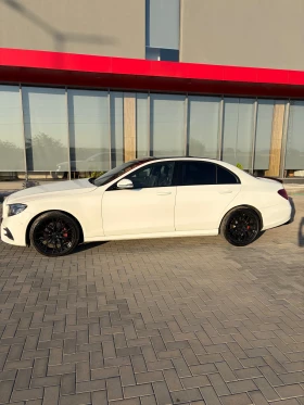 Mercedes-Benz E 300 AMG ШВЕЙЦАРИЯ, снимка 3
