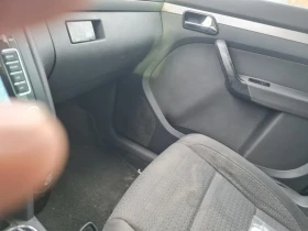 VW Touran - 1999 € / 3909.70 лв. - 38624760 6