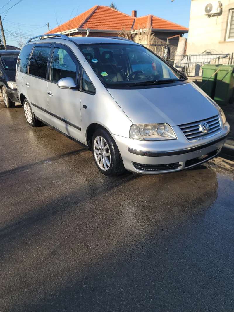 VW Sharan 1.9tdi, снимка 1 - Автомобили и джипове - 48649577