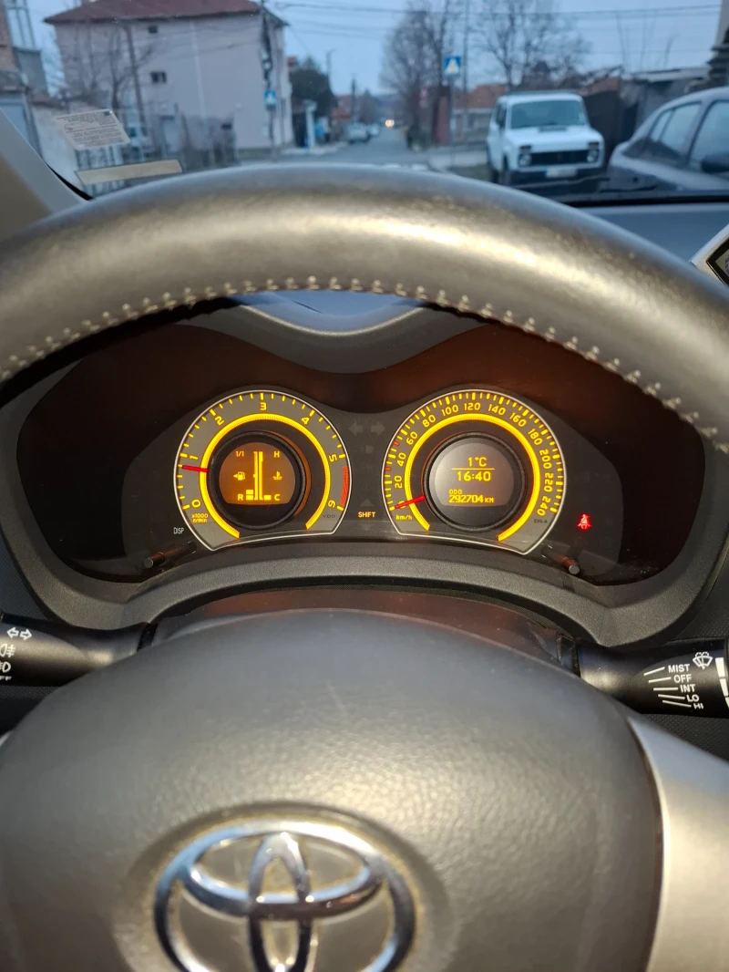 Toyota Auris, снимка 7 - Автомобили и джипове - 48726866