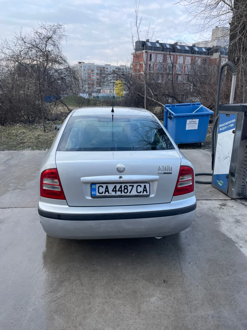 Skoda Octavia TOUR, снимка 4 - Автомобили и джипове - 49323627