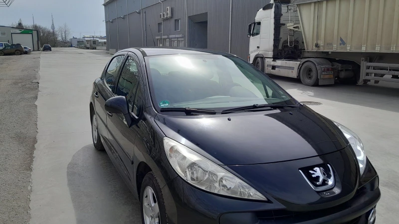 Peugeot 207, снимка 1 - Автомобили и джипове - 49610411