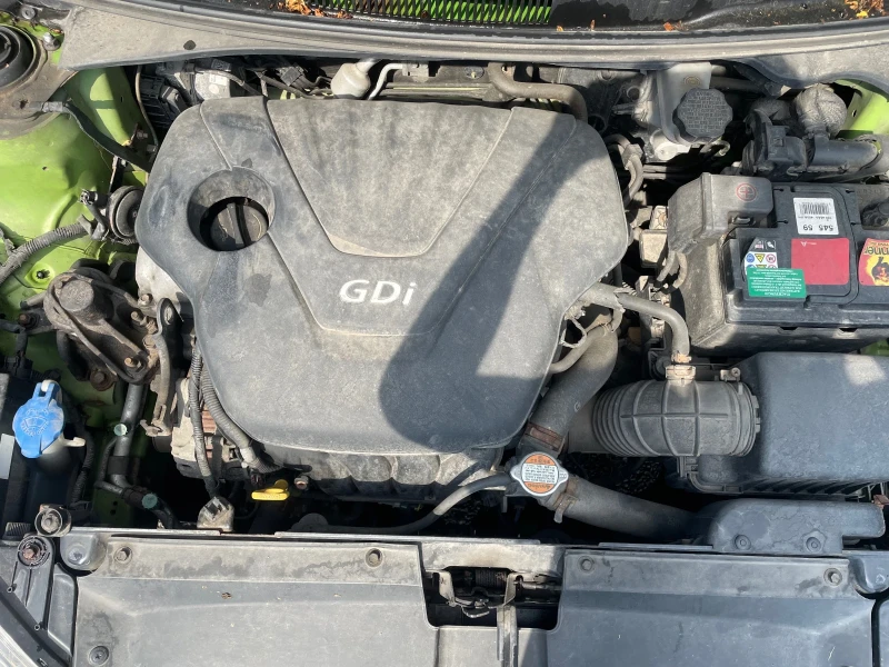 Hyundai Veloster  1.6, NAVI, снимка 13 - Автомобили и джипове - 50584528