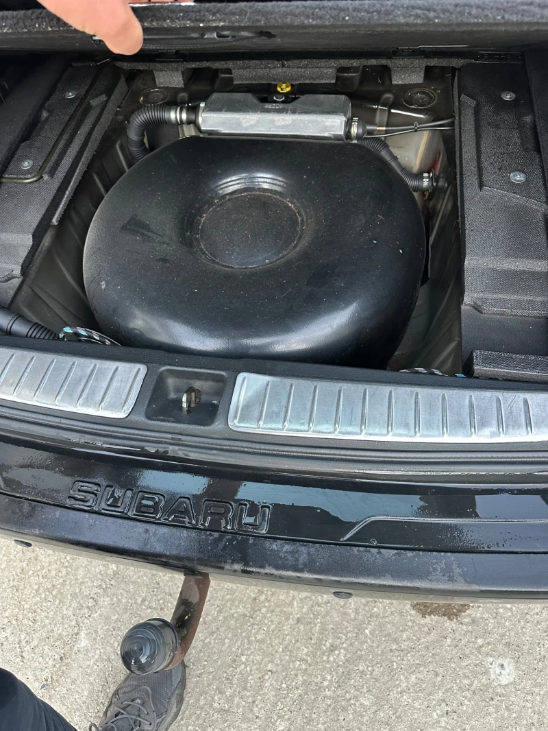 Subaru Legacy Комби, снимка 10 - Автомобили и джипове - 52653517