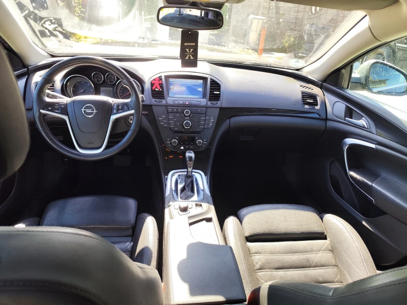 Opel Insignia 4x4, снимка 13 - Автомобили и джипове - 51884179