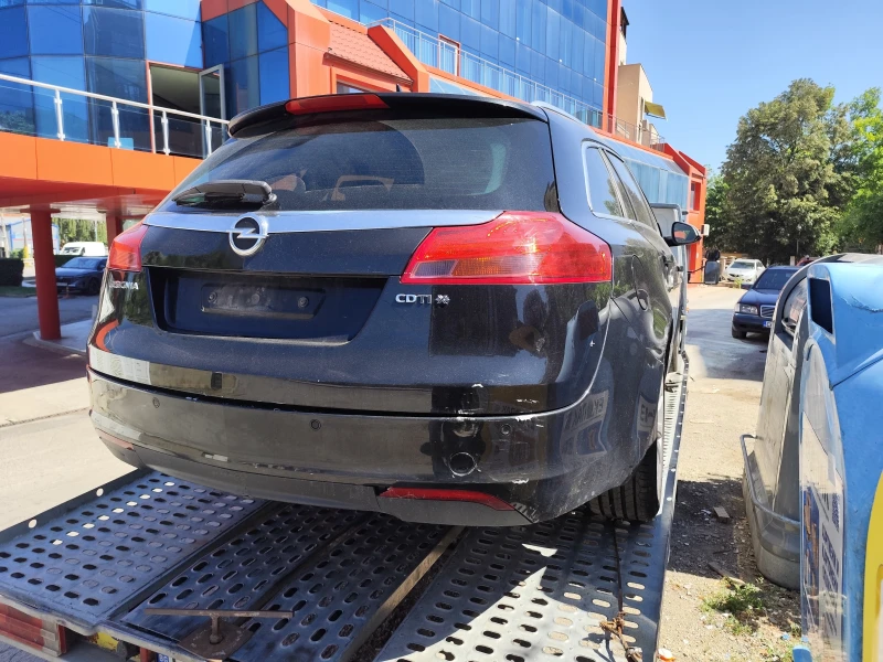 Opel Insignia 4x4, снимка 3 - Автомобили и джипове - 51884179