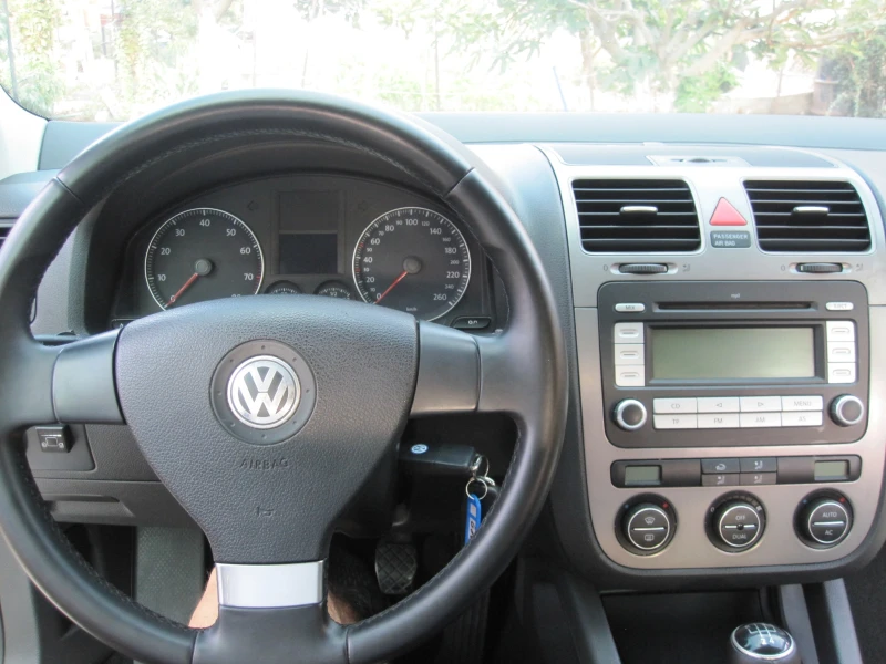 VW Golf 1.6 102 HIGLINE ITALY, снимка 8 - Автомобили и джипове - 52180300