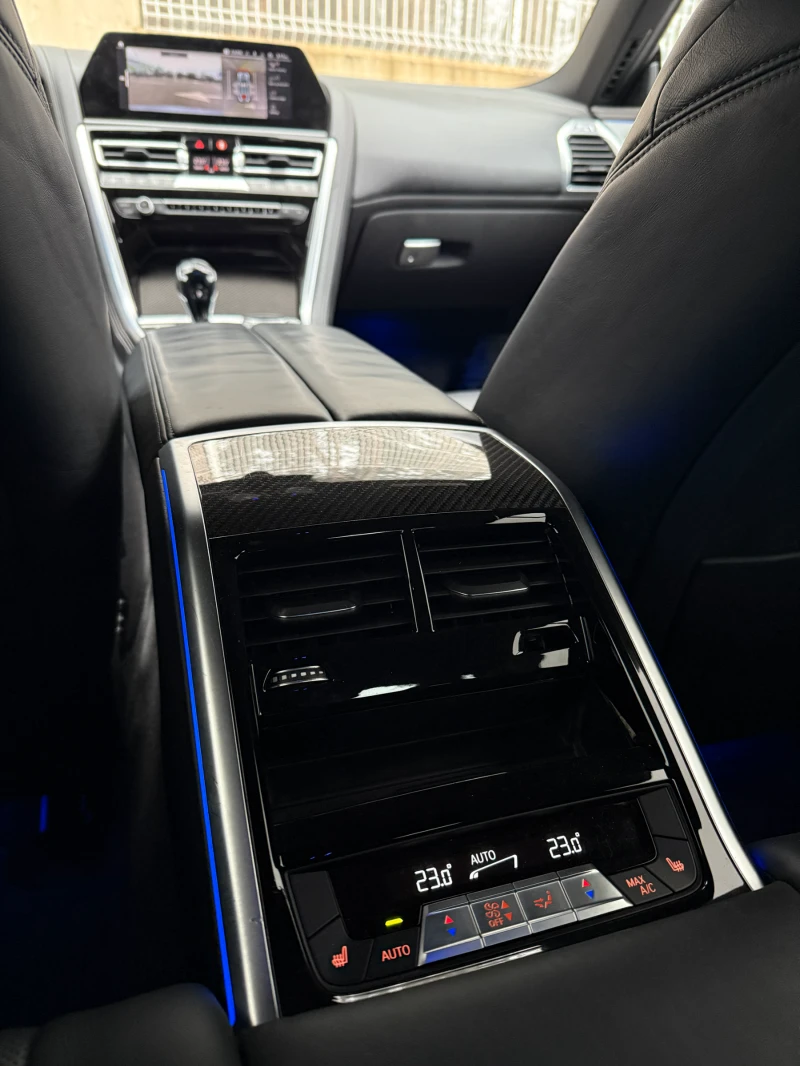 BMW 850 M xDrive/HarmanKardon/360/Rear Steering, снимка 10 - Автомобили и джипове - 52656677