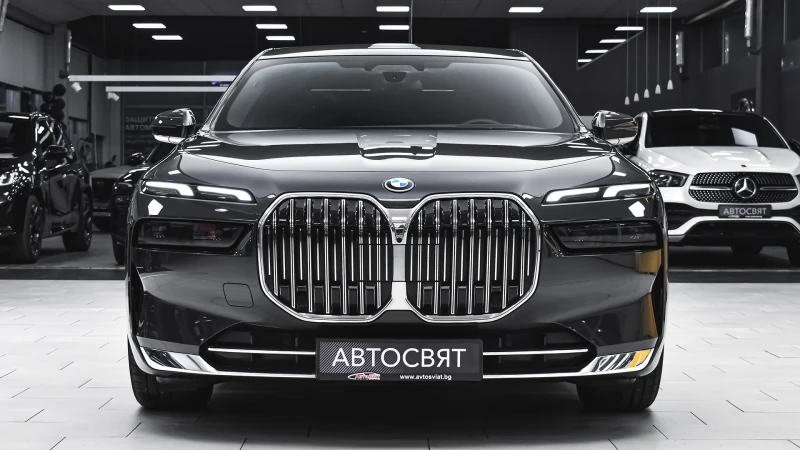 BMW 750 e xDrive Executive Lounge PHEV Sportautomatic, снимка 2 - Автомобили и джипове - 53032287