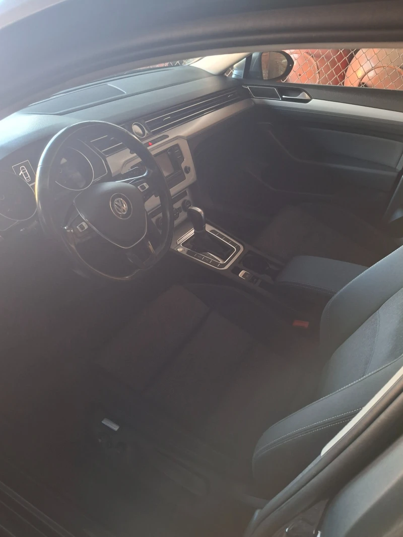 VW Passat, снимка 2 - Автомобили и джипове - 53072324