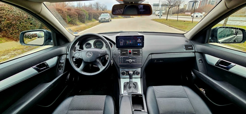 Mercedes-Benz C 220, снимка 11 - Автомобили и джипове - 53121343