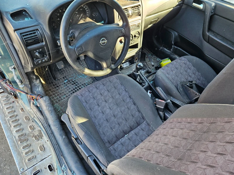 Opel Astra, снимка 5 - Автомобили и джипове - 53202316