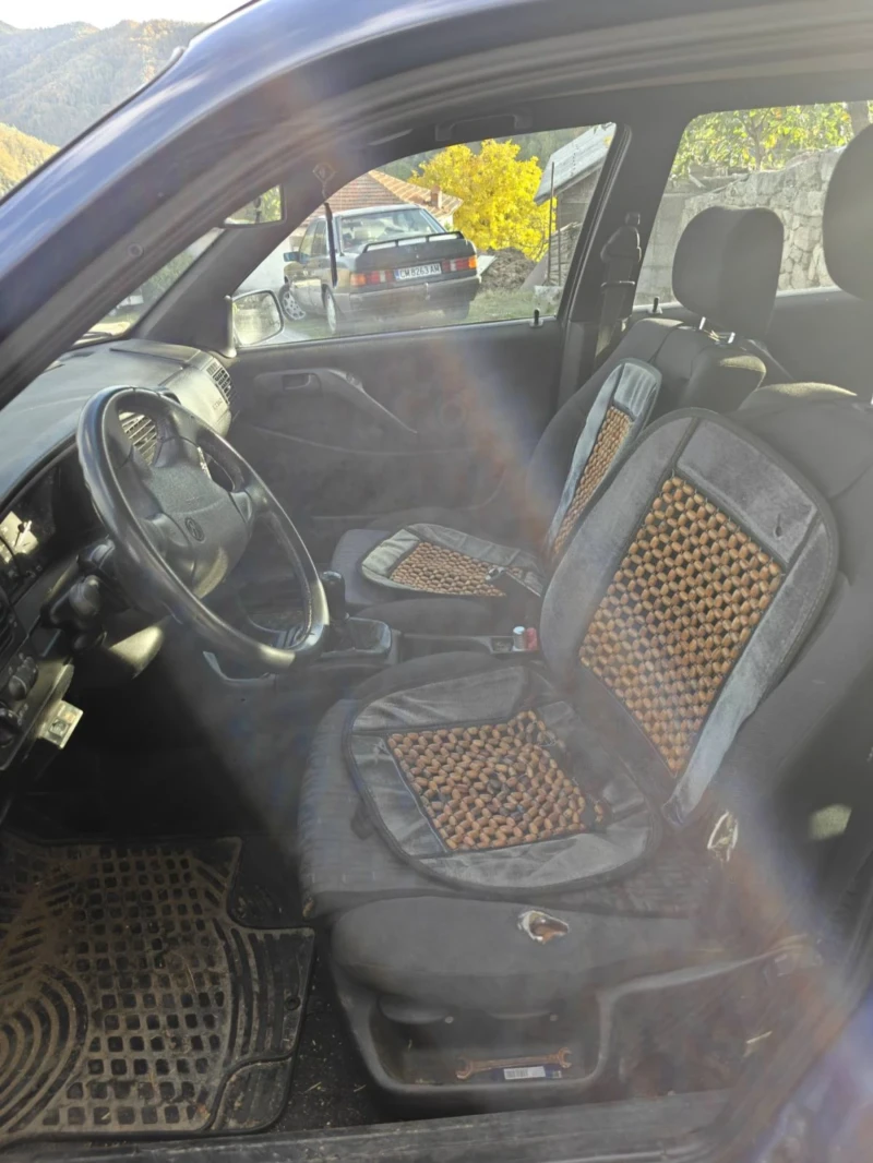 VW Passat, снимка 6 - Автомобили и джипове - 53541053