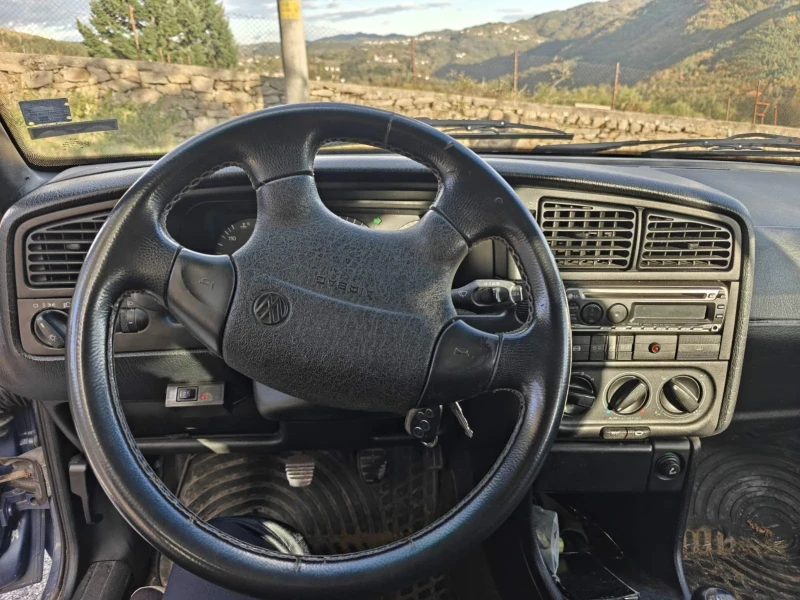 VW Passat, снимка 11 - Автомобили и джипове - 53541053