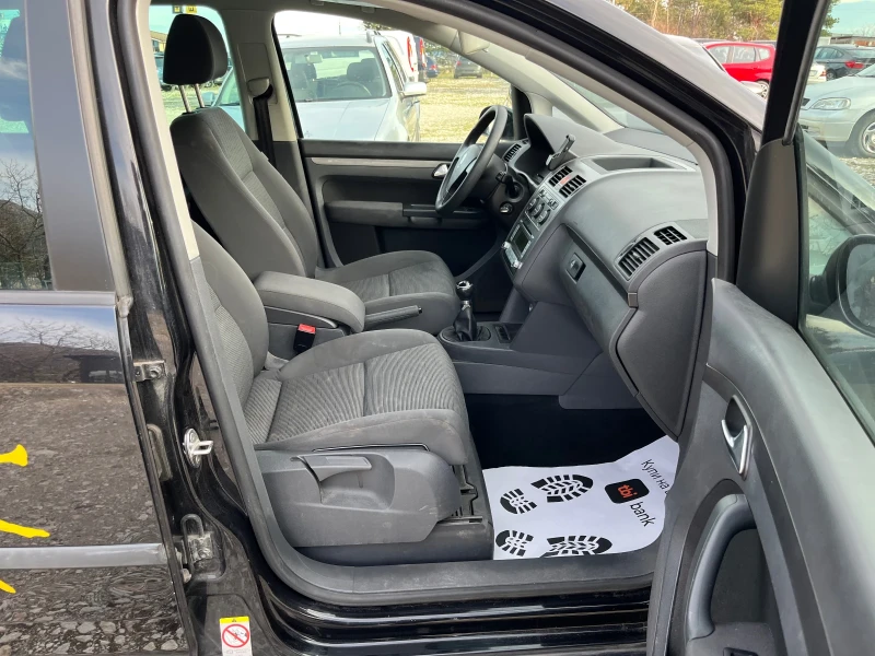 VW Touran 1.6i 102ps, снимка 9 - Автомобили и джипове - 53598331