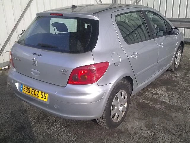 Peugeot 307 2.0 16V/2.0 HDi/1.6 i - изображение 7