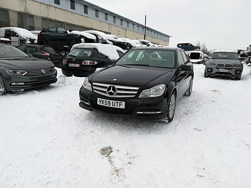 Mercedes-Benz C 220 2.2CDI-НА ЧАСТИ, снимка 2 - Автомобили и джипове - 35327500