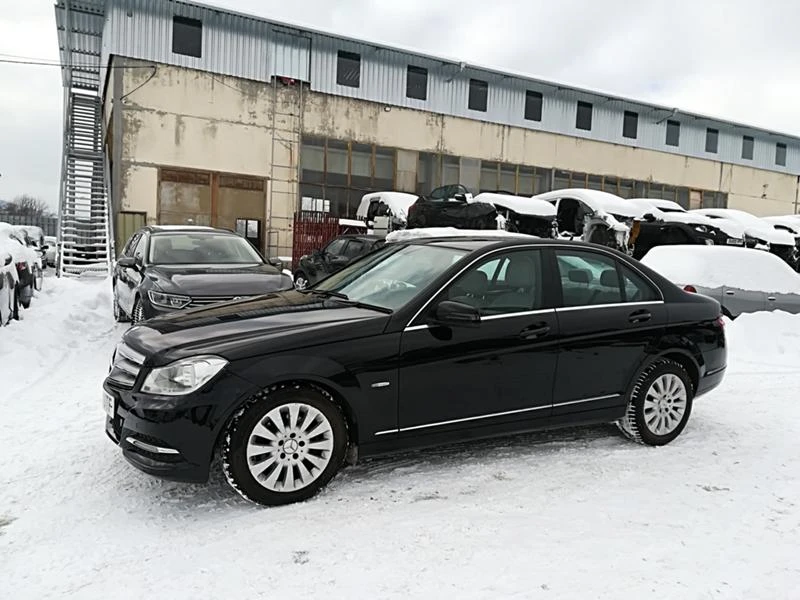 Mercedes-Benz C 220 2.2CDI-НА ЧАСТИ, снимка 6 - Автомобили и джипове - 35327500