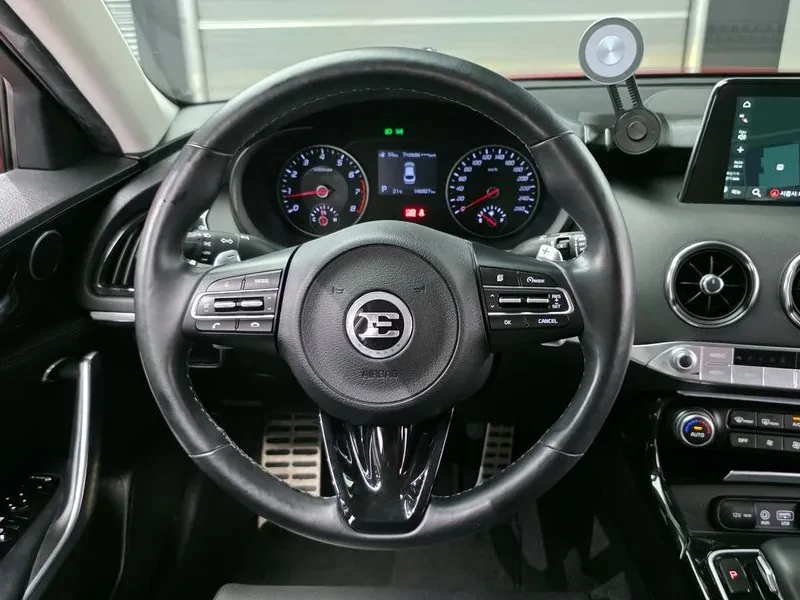 Kia Stinger 2.0L turbo, снимка 10 - Автомобили и джипове - 54708225