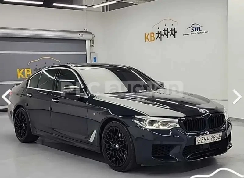 BMW 530 ДИСТРОНИК/ШИБИДАХ/ФИКСИРАНА ЦЕНА ДО БЪЛГАРИЯ, снимка 4 - Автомобили и джипове - 54997750