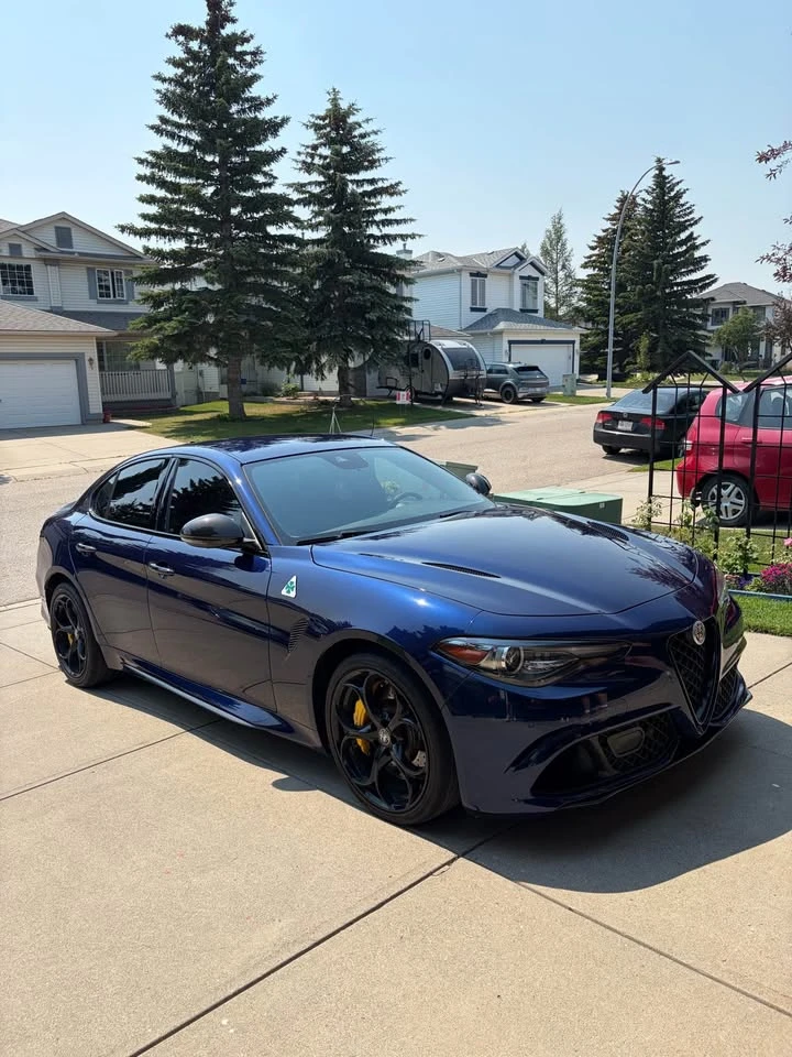 Alfa Romeo Giulia Quadrifoglio, АВТОКРЕДИТ, снимка 2 - Автомобили и джипове - 55992881