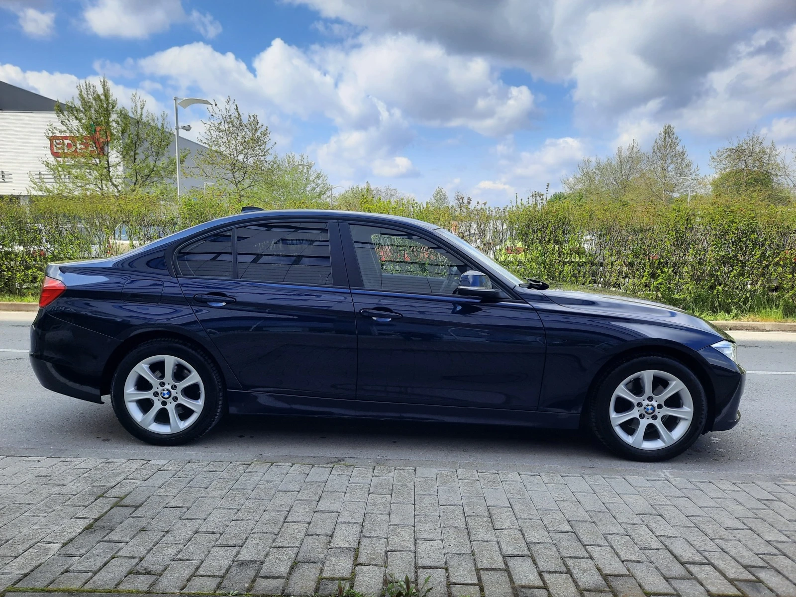 BMW 320 XD TOP - изображение 4