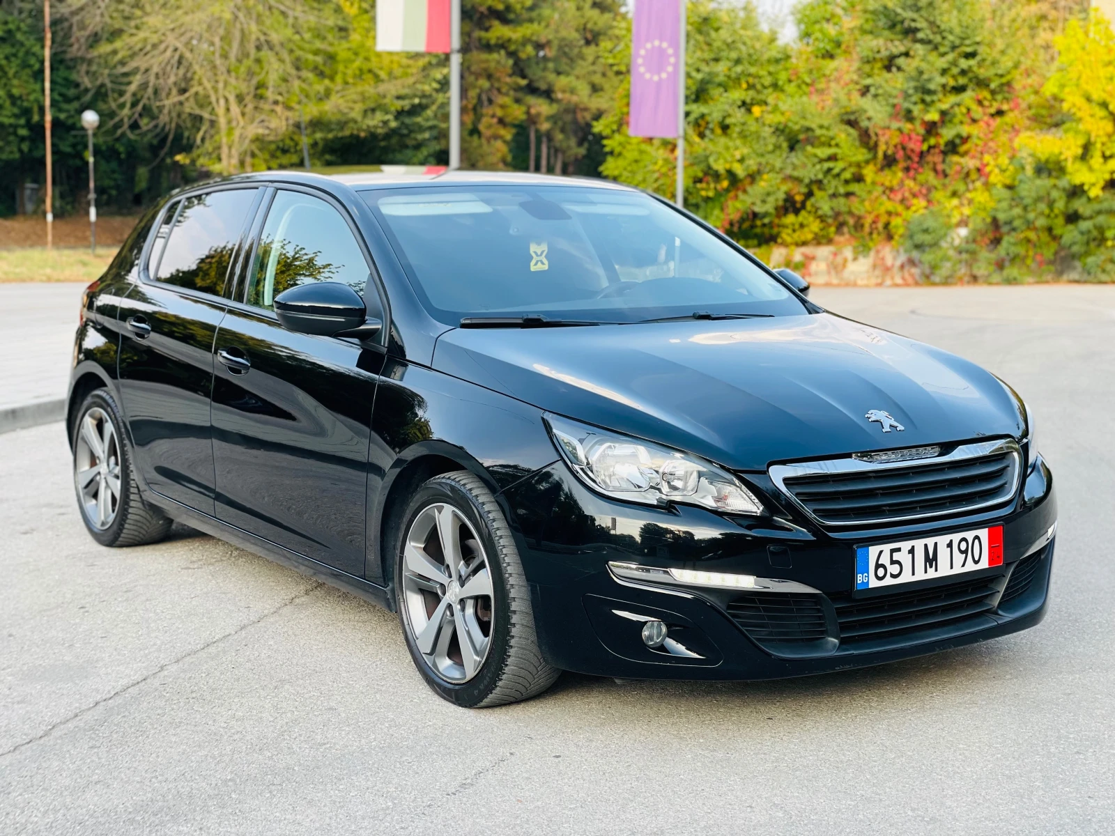 Peugeot 308 1.6HDI* 92к.с* 2014год. - изображение 3