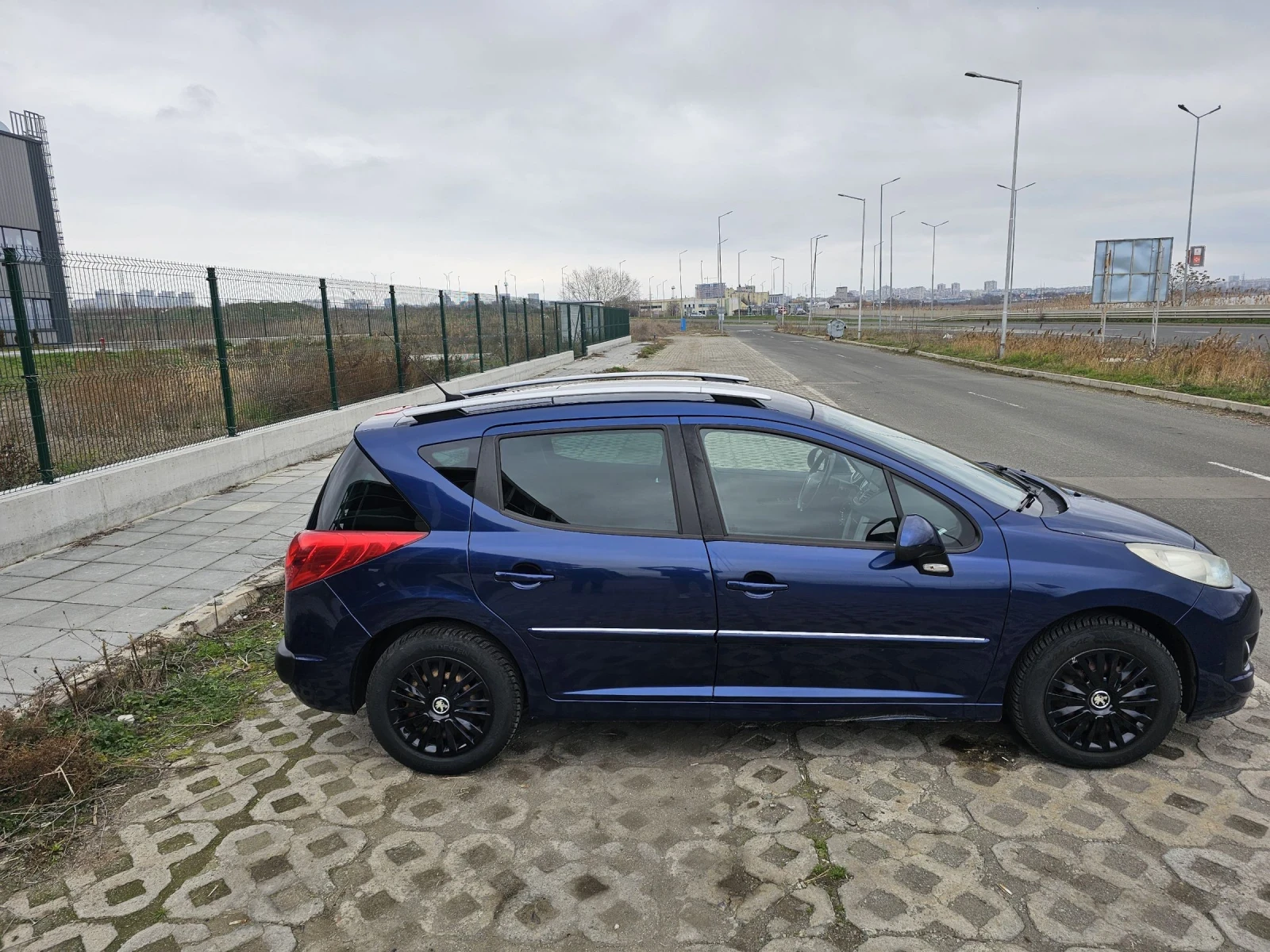 Peugeot 207 SW - изображение 2