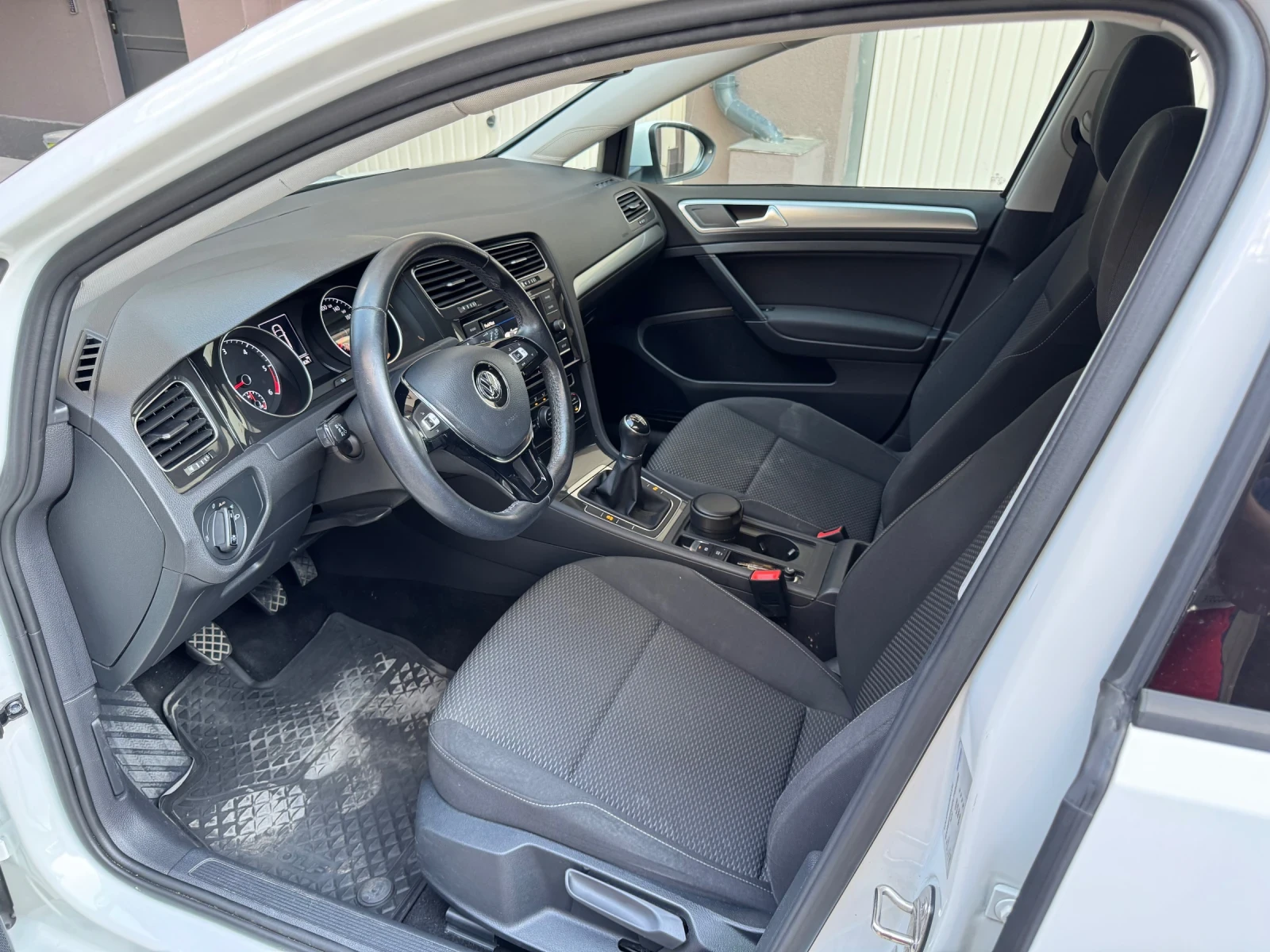VW Golf 109, 000km - изображение 5