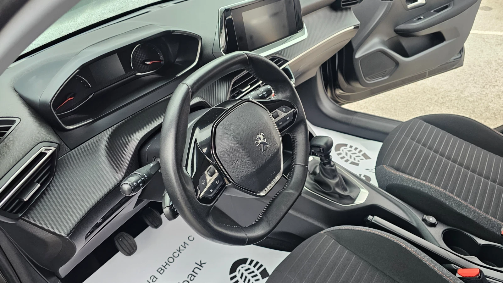 Peugeot 208 1.5HDI-NAVI-TOPP - изображение 8