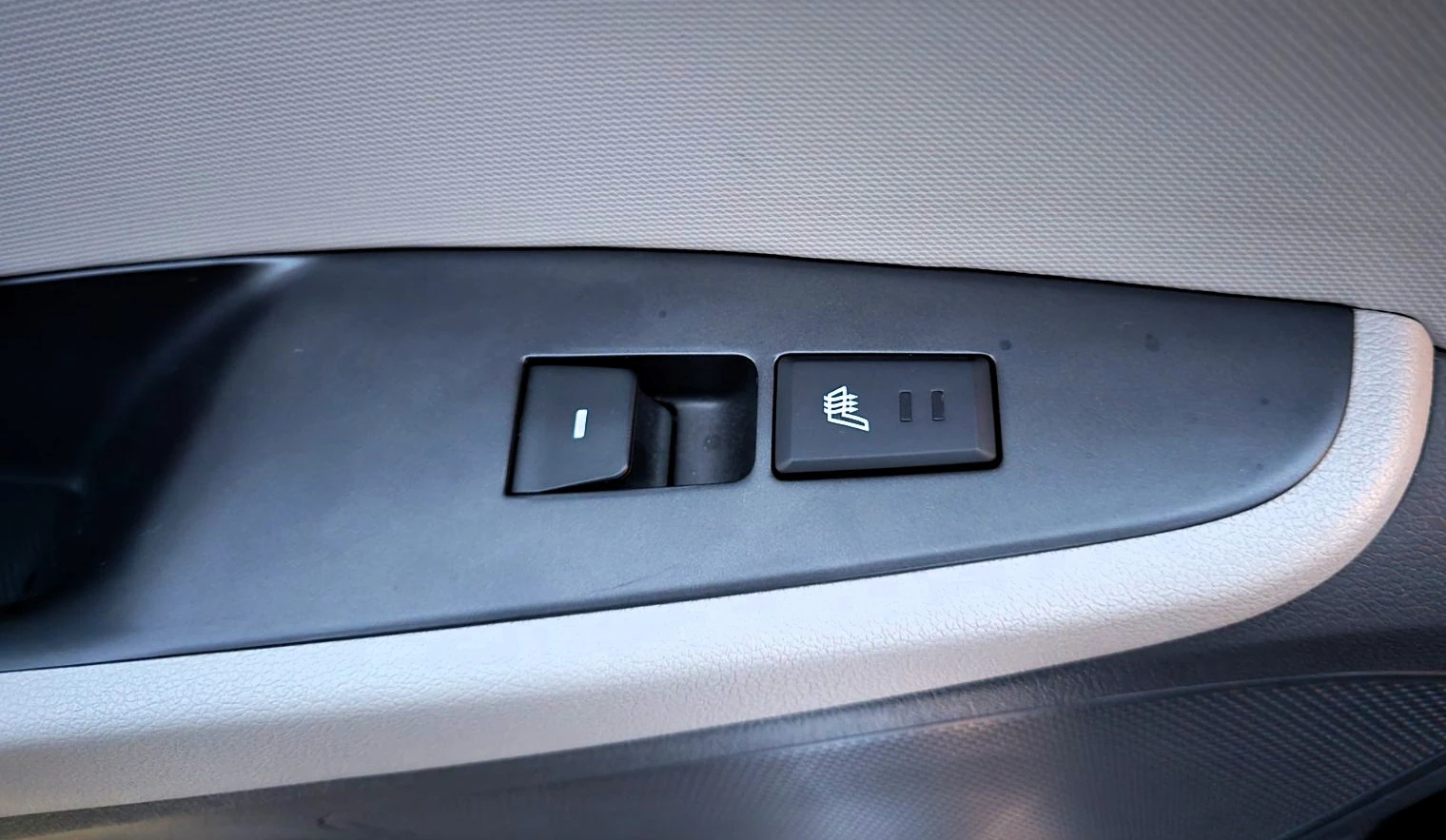 Hyundai Ioniq 1.6 GDI PHEV / PREMIUM | Mobile.bg � ����������� 17