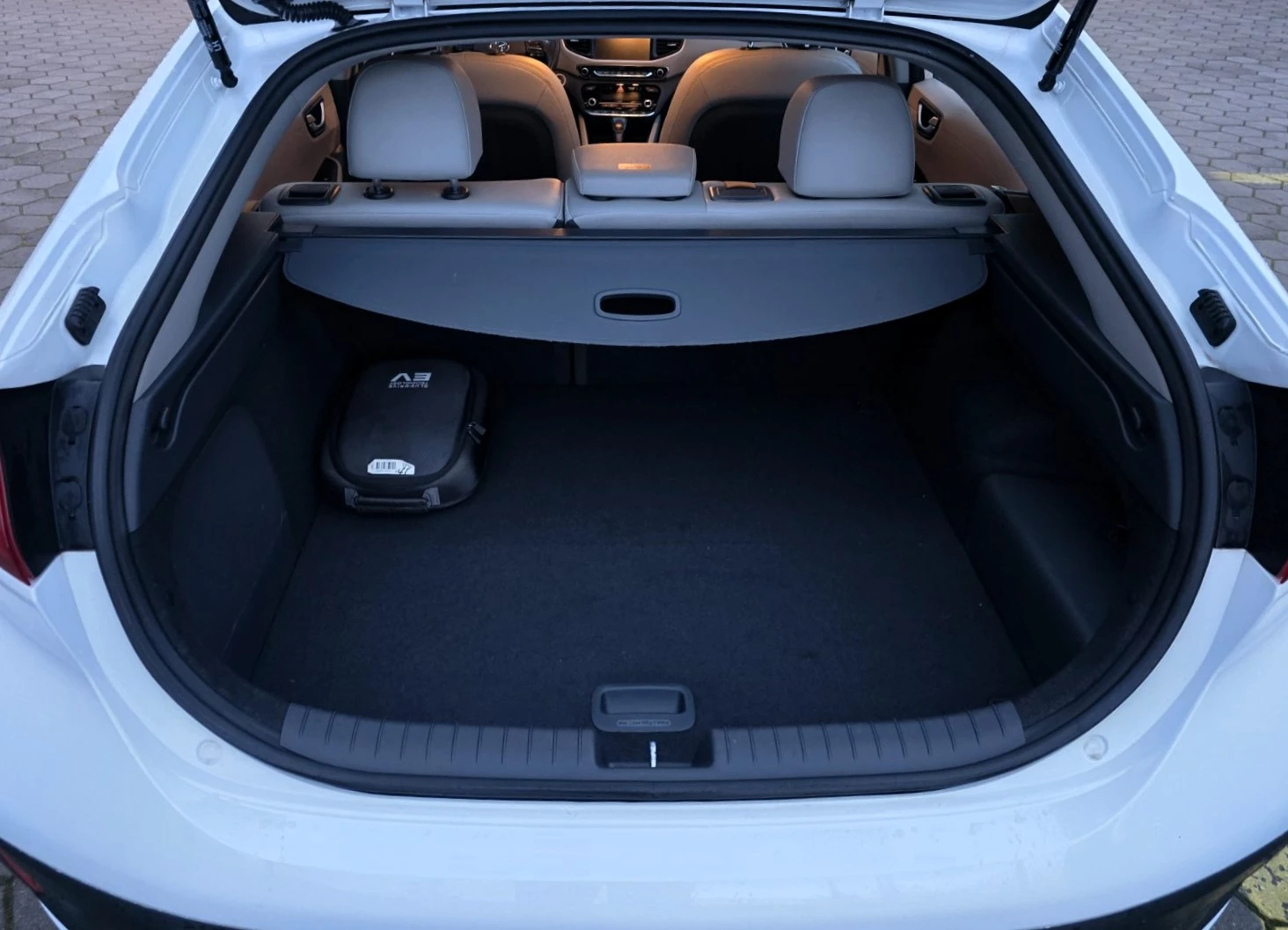 Hyundai Ioniq 1.6 GDI PHEV / PREMIUM | Mobile.bg � ����������� 8