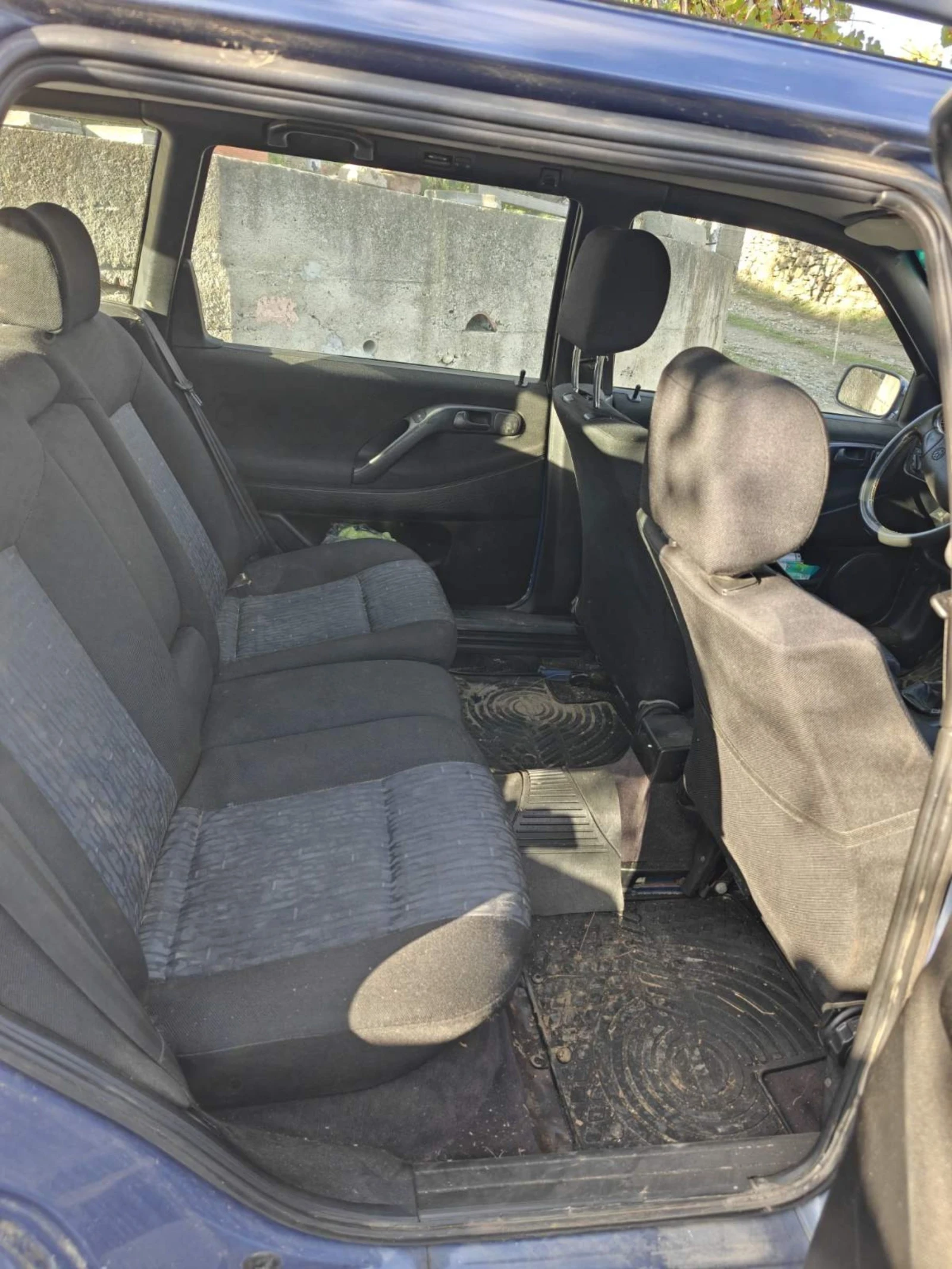 VW Passat  - изображение 7