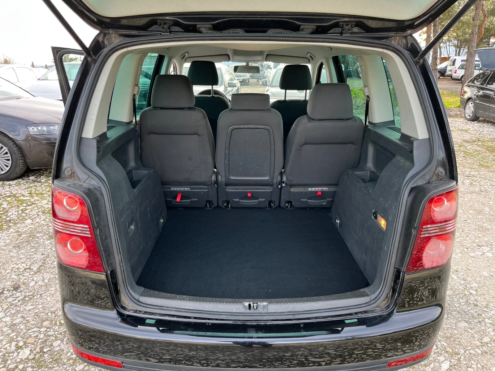 VW Touran 1.6i 102ps | Mobile.bg � ����������� 11