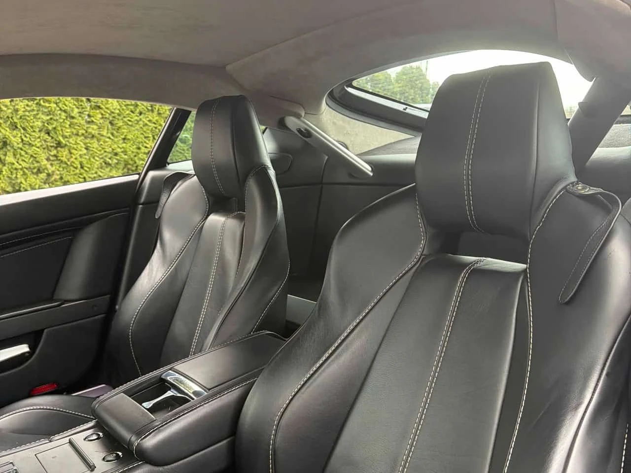 Aston Martin V12 Vantage * 2dr Cpe Sportshift * ��. �������*  | Mobile.bg � ����������� 13