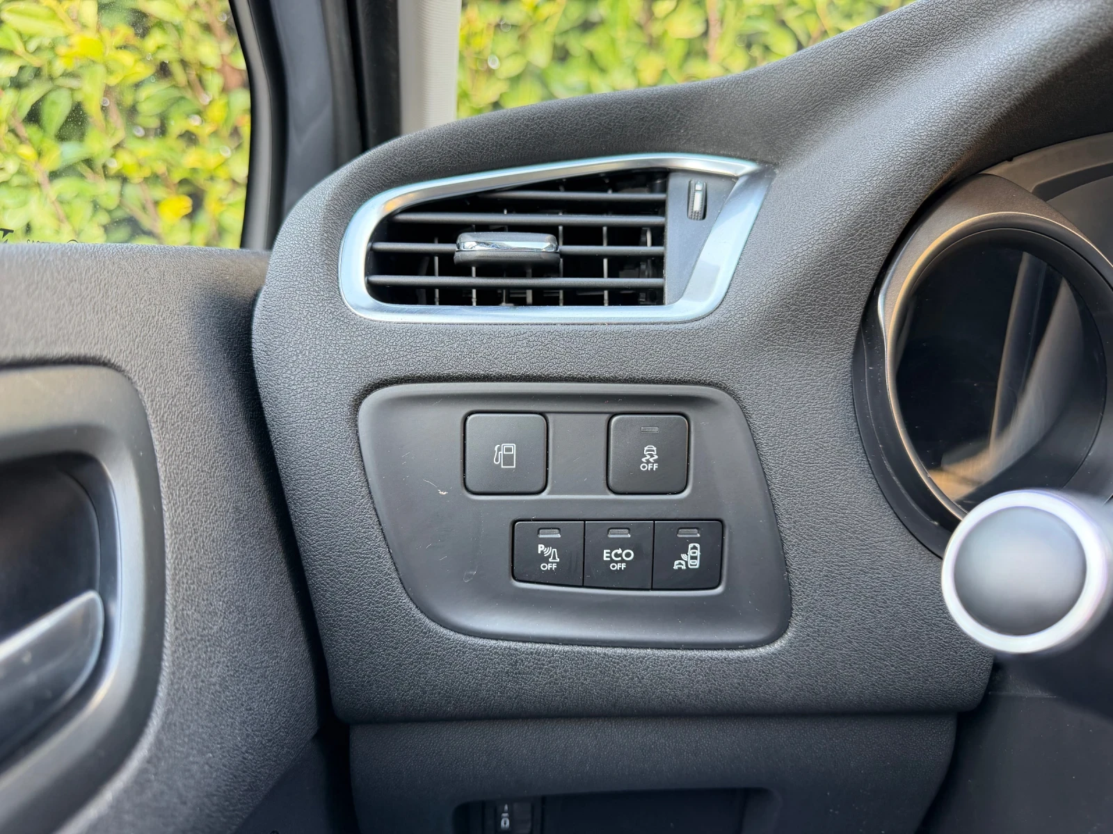 Citroen C4 1.6hdi* Auto* Face* EURO6, снимка 16 - Автомобили и джипове - 53714150