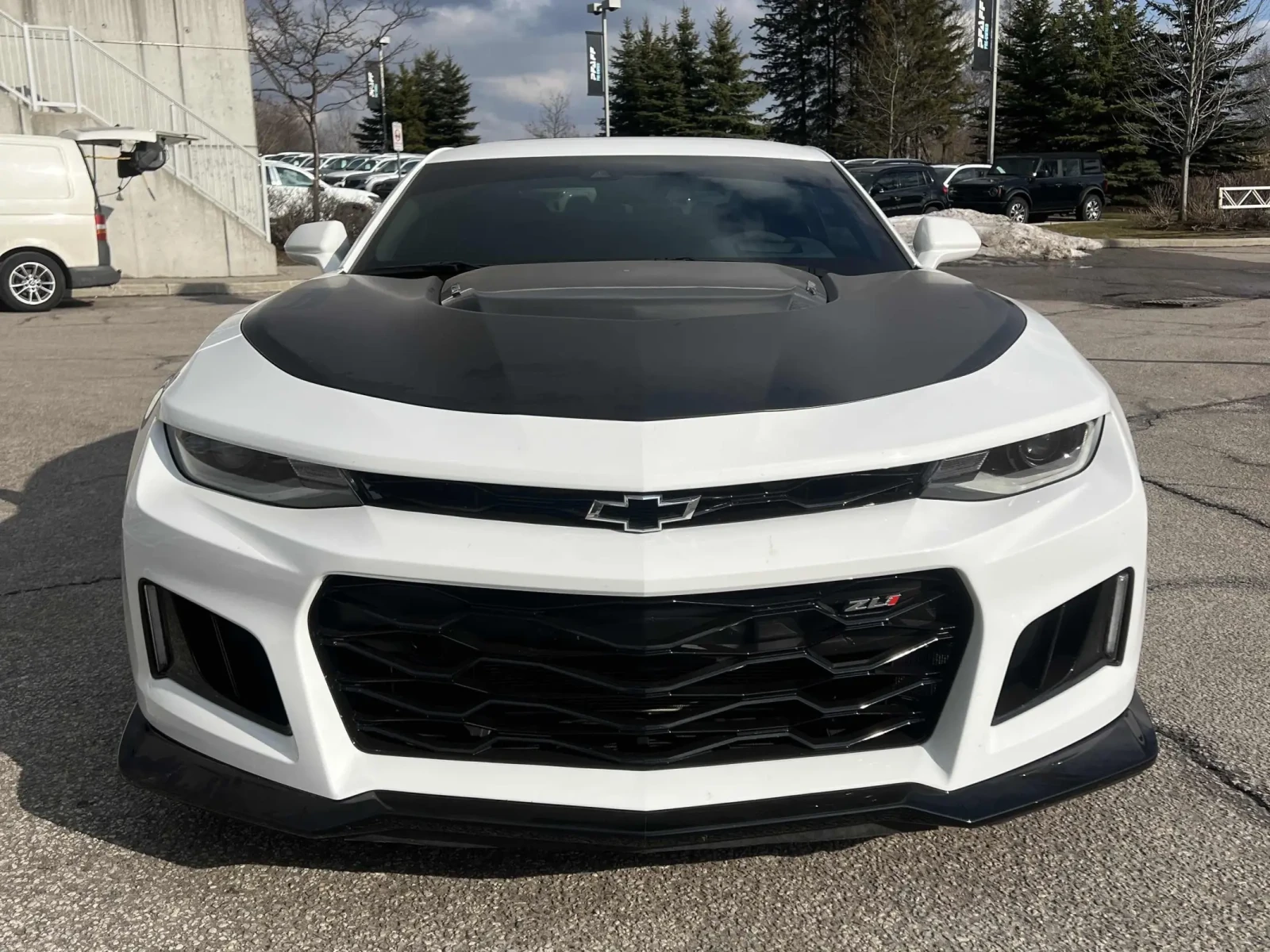 Chevrolet Camaro ZL1 * * ОБДУХВАНЕ * * CARFAX * * АВТО КРЕДИТ * * , снимка 2 - Автомобили и джипове - 53912791