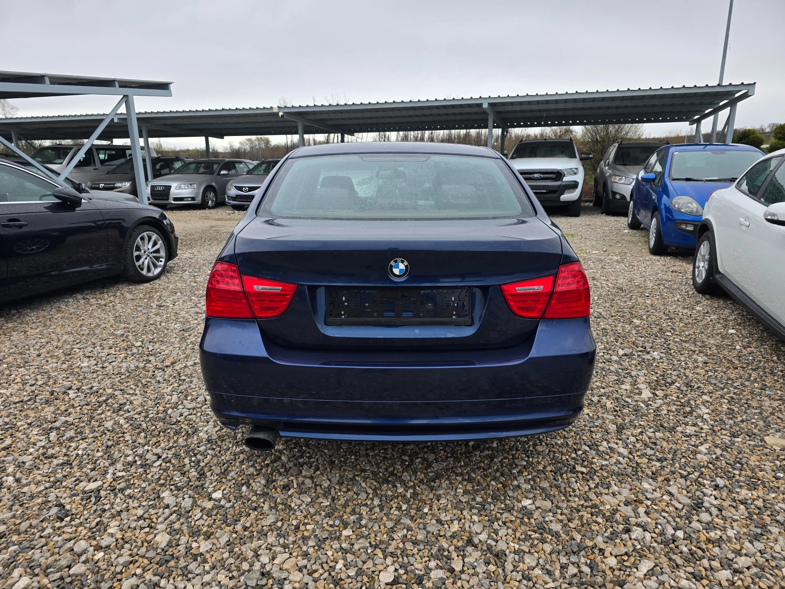 BMW 318 2.0i 143кс РЕАЛНИ КИЛОМЕТРИ , снимка 4 - Автомобили и джипове - 54003125